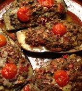 Gevulde aubergine met lamsgehakt
